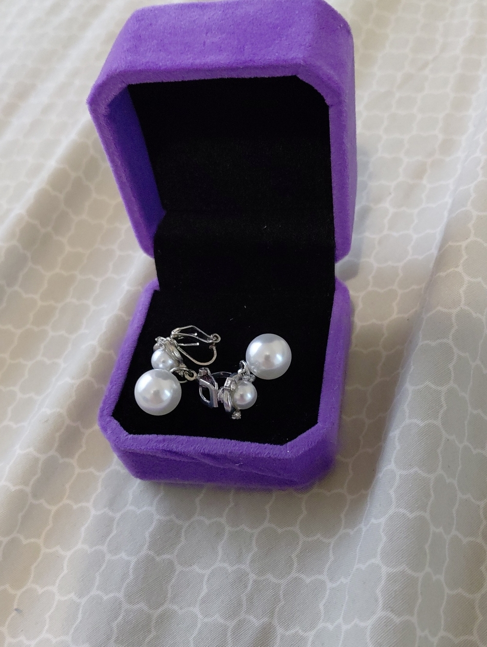 Silver Pearl Drop Earrings - White Pearls